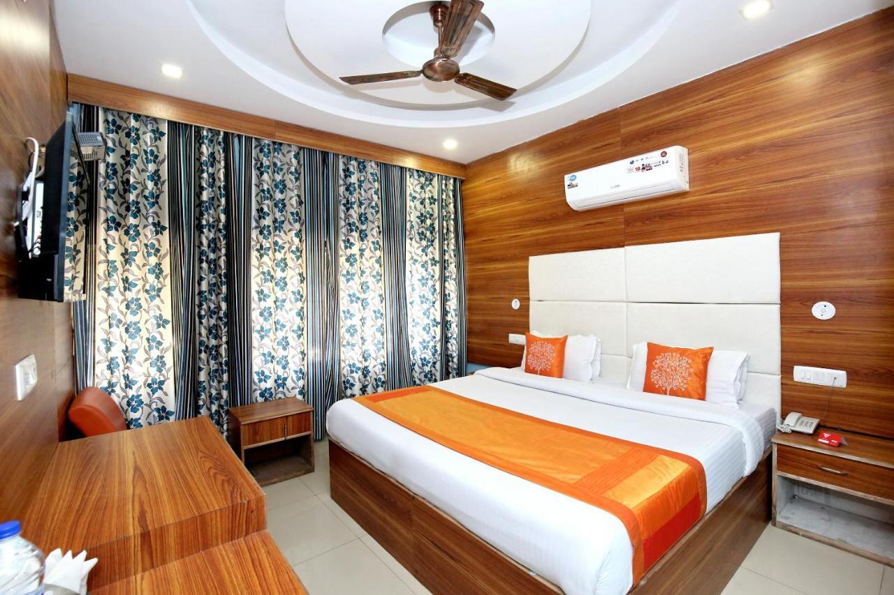 Oyo 8622 Hotel Grand Inn Chandīgarh Buitenkant foto