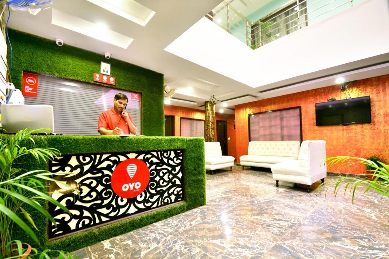Oyo 8622 Hotel Grand Inn Chandīgarh Buitenkant foto