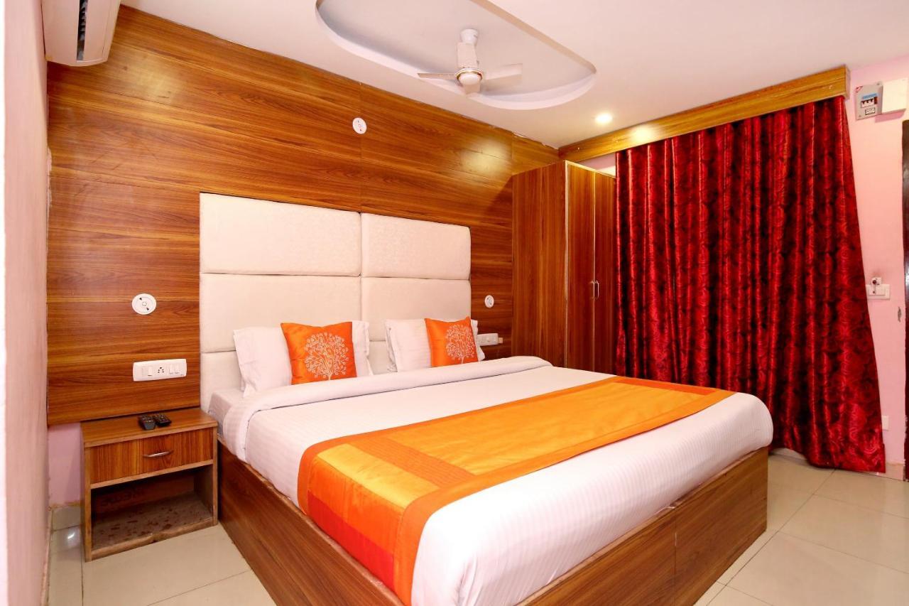 Oyo 8622 Hotel Grand Inn Chandīgarh Buitenkant foto