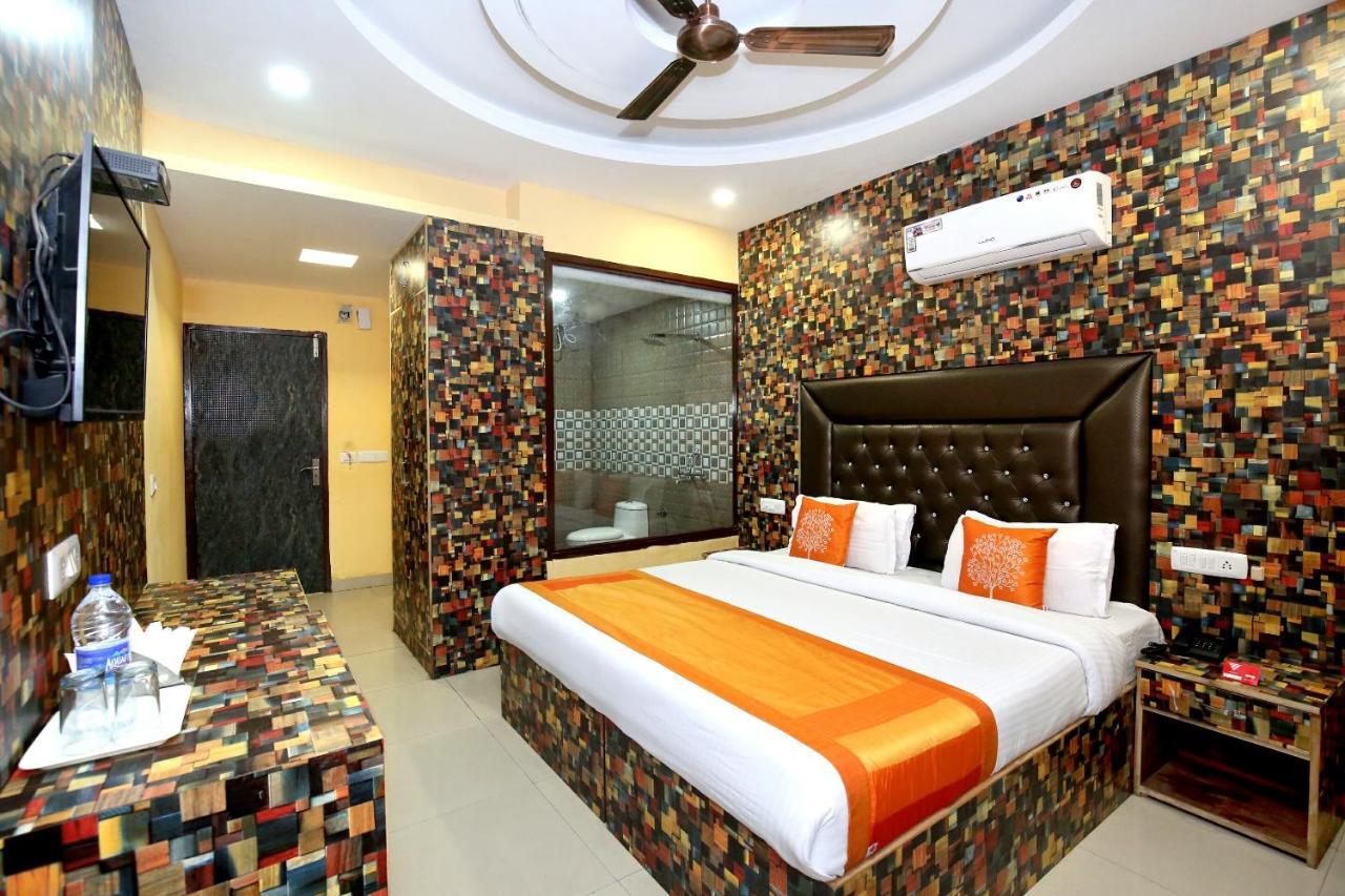 Oyo 8622 Hotel Grand Inn Chandīgarh Buitenkant foto