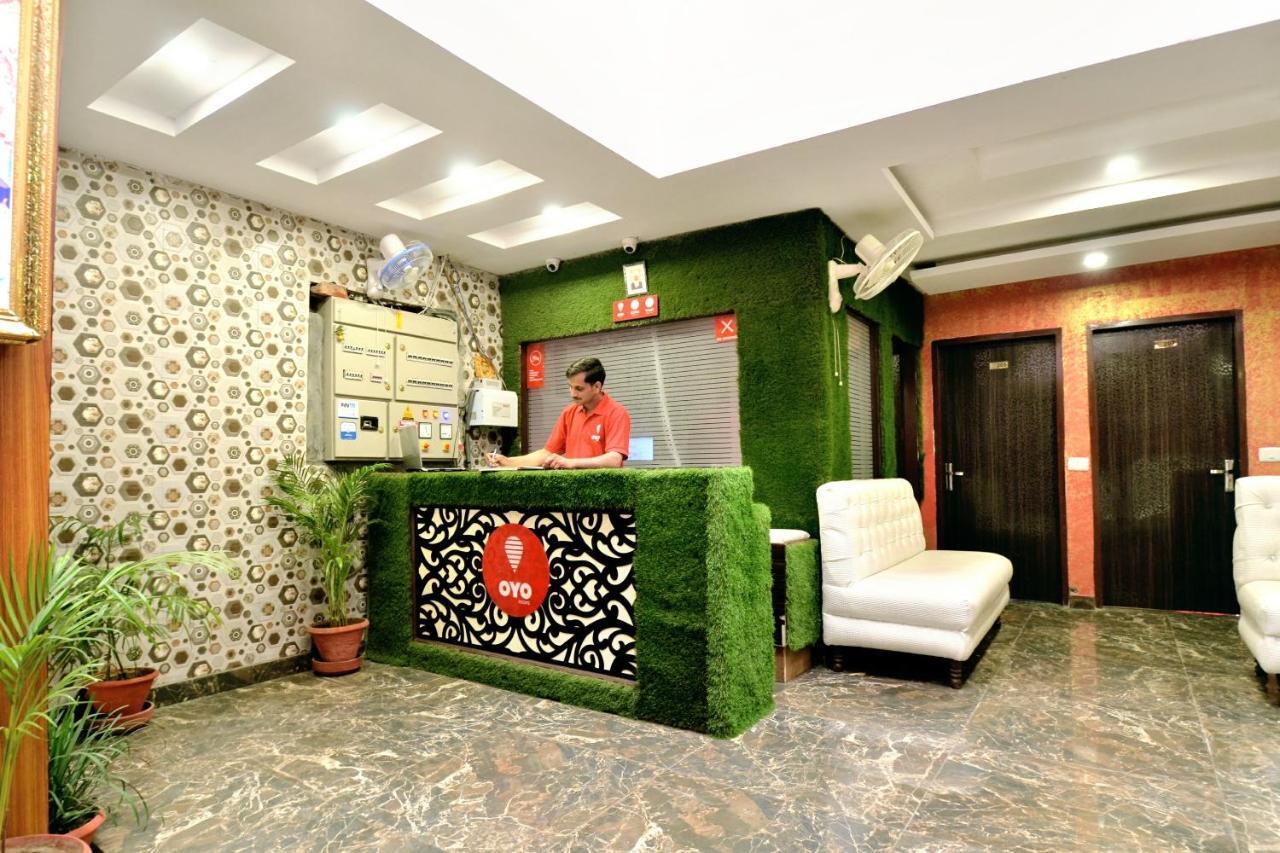 Oyo 8622 Hotel Grand Inn Chandīgarh Buitenkant foto