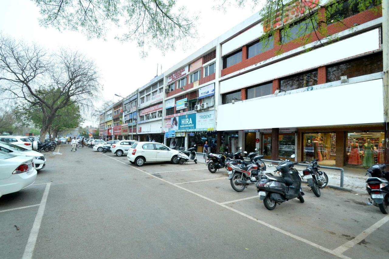 Oyo 8622 Hotel Grand Inn Chandīgarh Buitenkant foto
