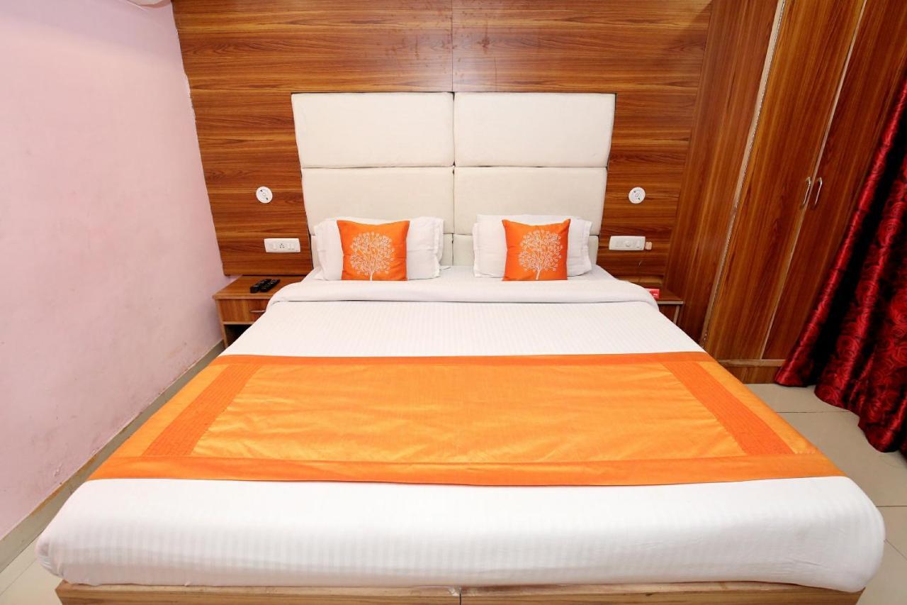 Oyo 8622 Hotel Grand Inn Chandīgarh Buitenkant foto